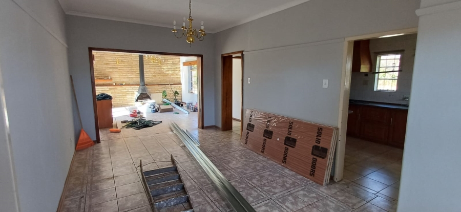 4 Bedroom Property for Sale in Hospitaalheuwel Free State